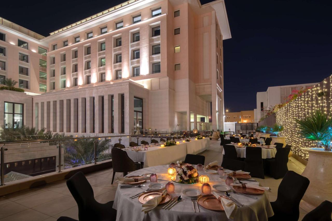 Radisson Collection Muscat, Hormuz Grand Hotel Екстериор снимка The Westin Abu Dhabi