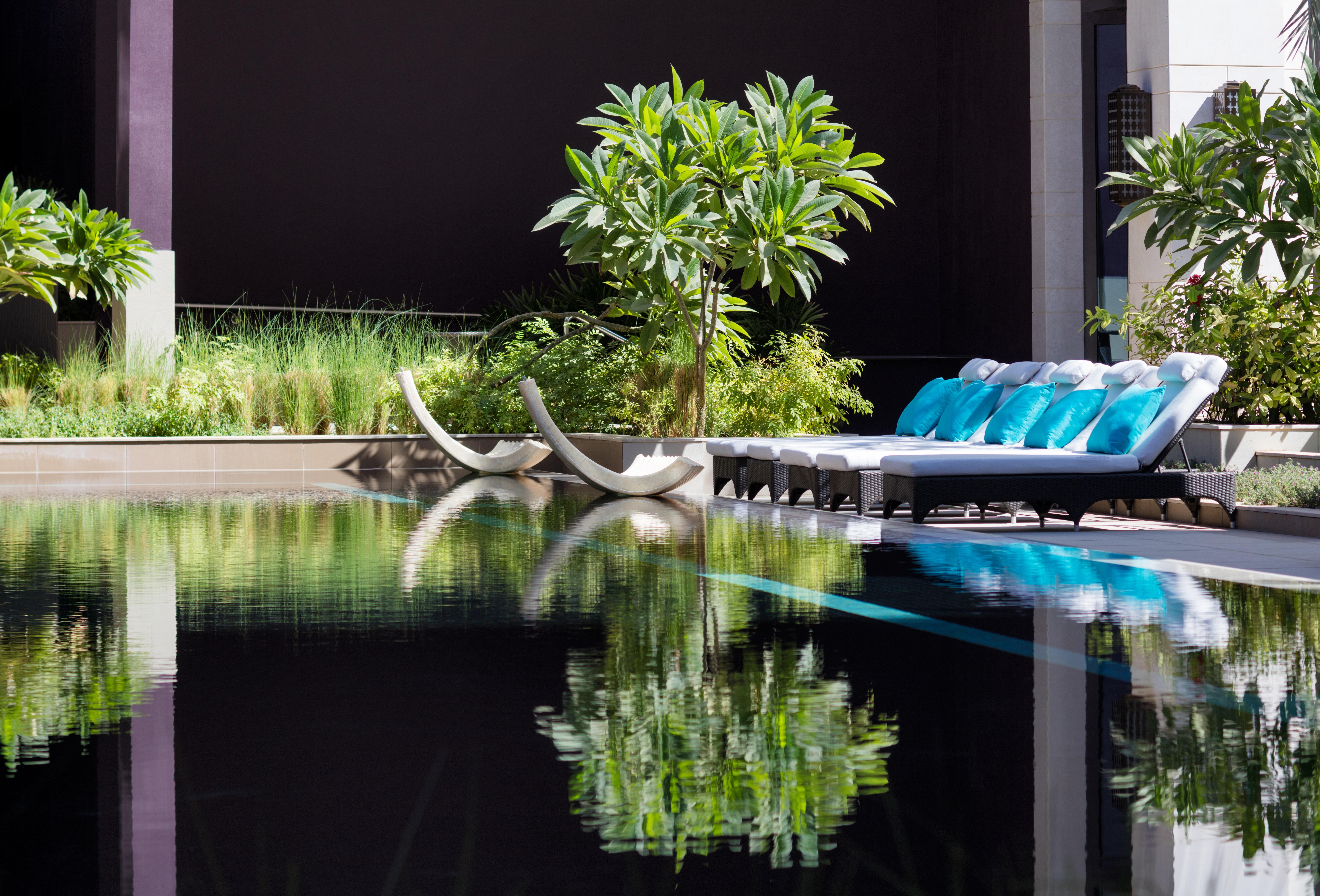 Radisson Collection Muscat, Hormuz Grand Hotel Екстериор снимка The pool at the hotel