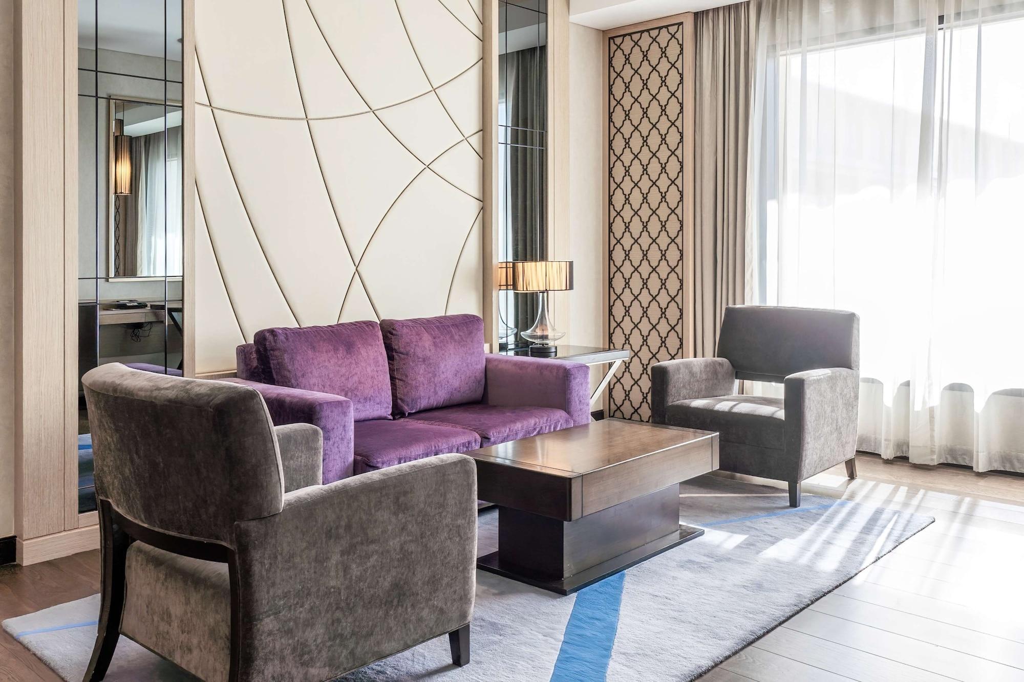 Radisson Collection Muscat, Hormuz Grand Hotel Екстериор снимка A suite at the hotel