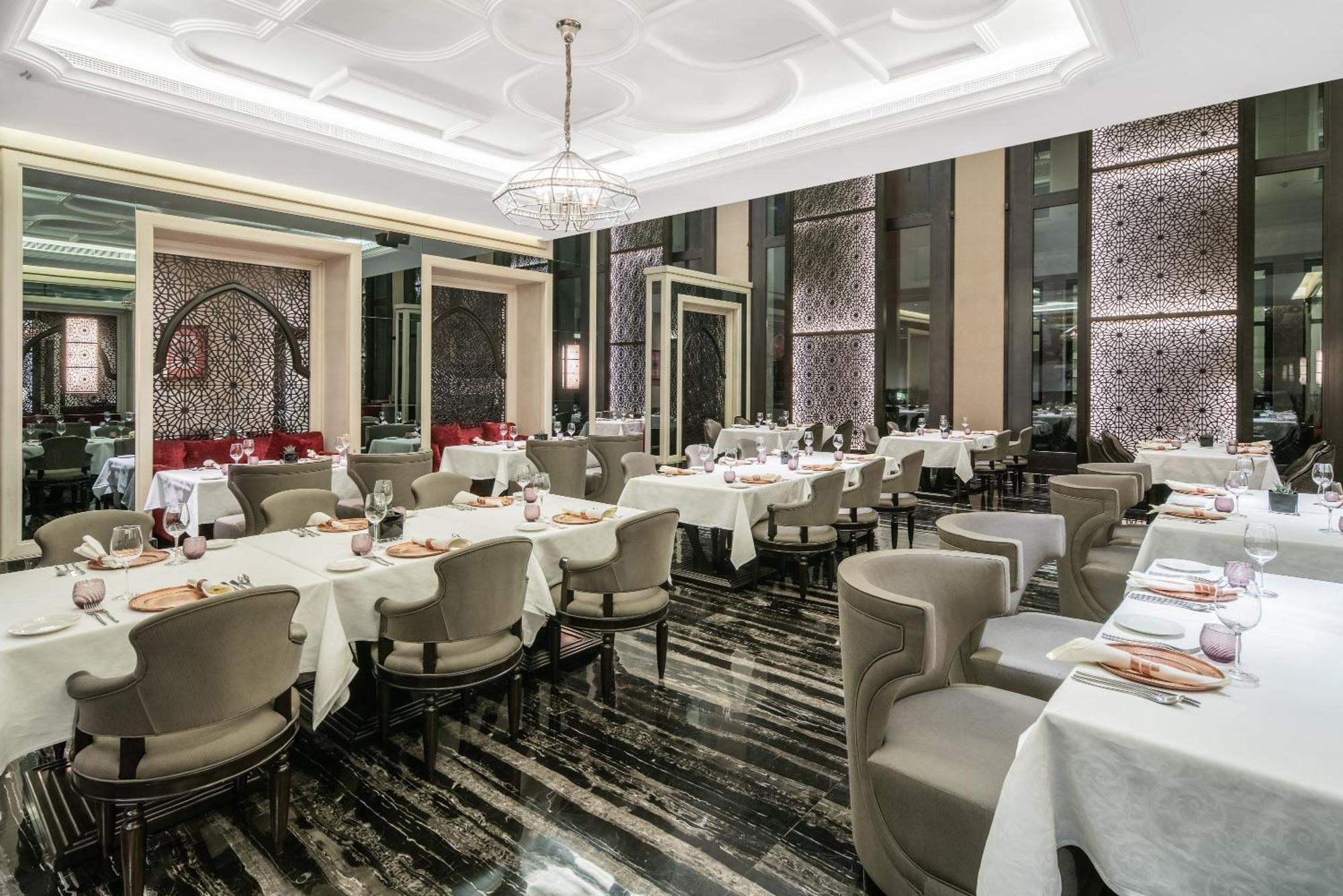 Radisson Collection Muscat, Hormuz Grand Hotel Екстериор снимка The interior of the restaurant