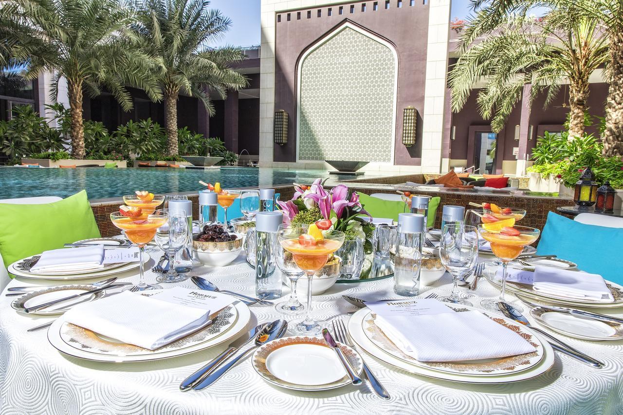 Radisson Collection Muscat, Hormuz Grand Hotel Екстериор снимка The Palace Downtown Dubai